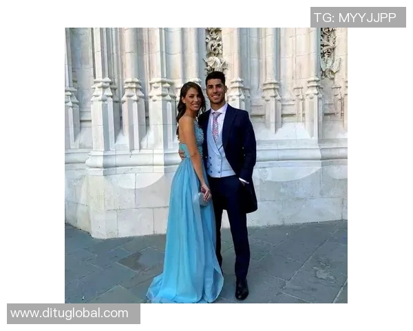 足球明星的家庭生活揭秘妻子与儿子的甜蜜瞬间大公开